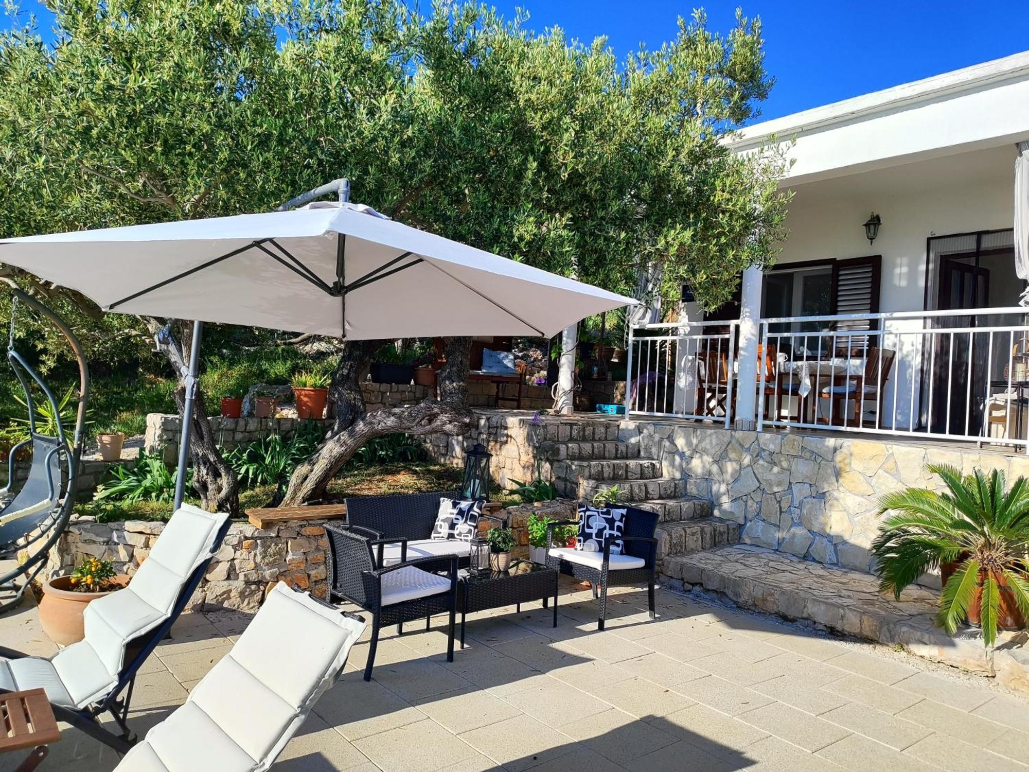 فيلا Weekend House Olive Garden Donje Selo na Šolti المظهر الخارجي الصورة